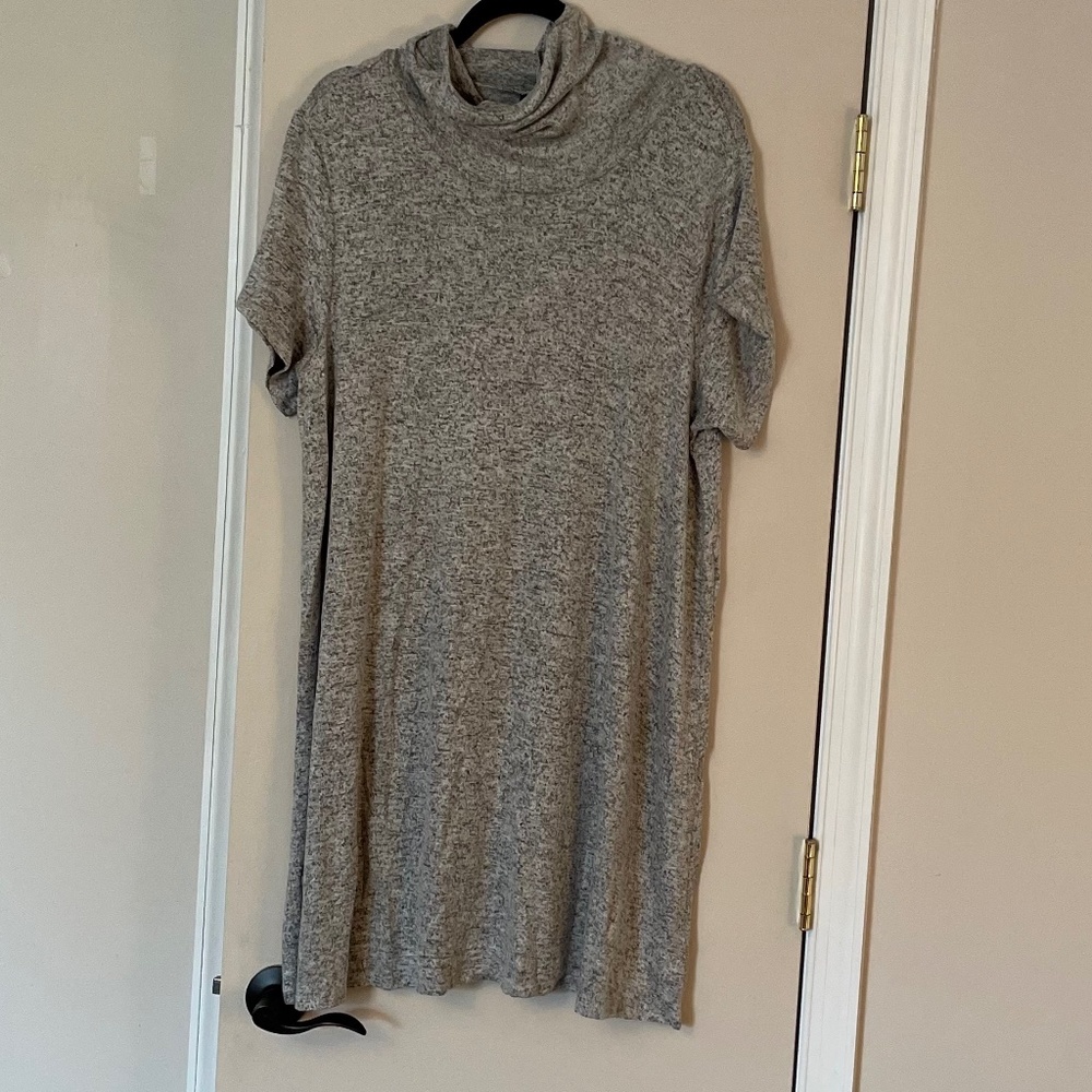 Plus Size 2x Bobeau (Nordstroms) light knit sweater dress or tunic